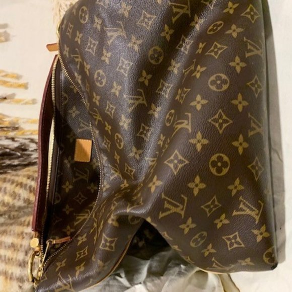 Louis Vuitton Other - Louis Vuitton Hobo Purse